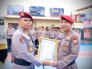 Pimpin Apel HUT Reserse Polri ke 78, Kapolres Sidrap Ganjar Penghargaan Kepada Personelnya