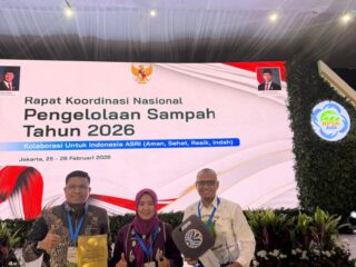 Kabupaten Sidrap Terima Sertifikat Menuju Kabupaten Bersih pada Rakornas HPSN 2026