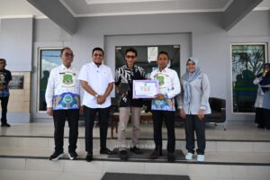 THR ASN Sidrap Cair, Bupati Syaharuddin Imbau Agar Dibelanjakan di Daerah Sendiri