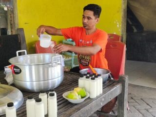 Peternak Desa Tanete Sidrap Sukses Kembangkan Usaha Sapi, Hasilkan Susu dan Olahan hingga Luar Kabupaten