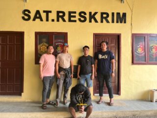 Pria di Amankan Unit Reskrim Polsek Dua Pitue Yang di Duga Lakukam KDRT